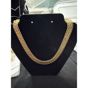 Vintage 1960’s Monet 1/2 Inch Wide Interlocking Gold Plated 15” Necklace